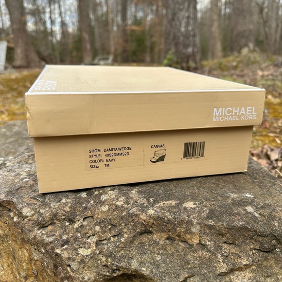 Micheal Kors Damita Wedge | canvas | 7 | Navy - Picture 2 of 16